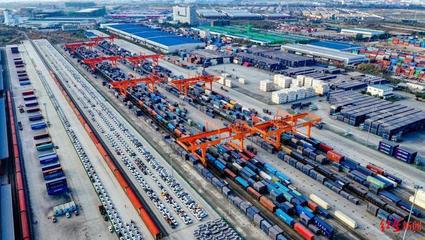 四川省政協(xié)委員程杰建議出臺政策減少中小企業(yè)貿(mào)易成本