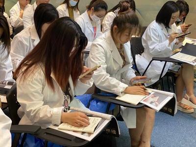 學(xué)微整形到哪里？專業(yè)教育咨詢助您開啟醫(yī)美職業(yè)之旅